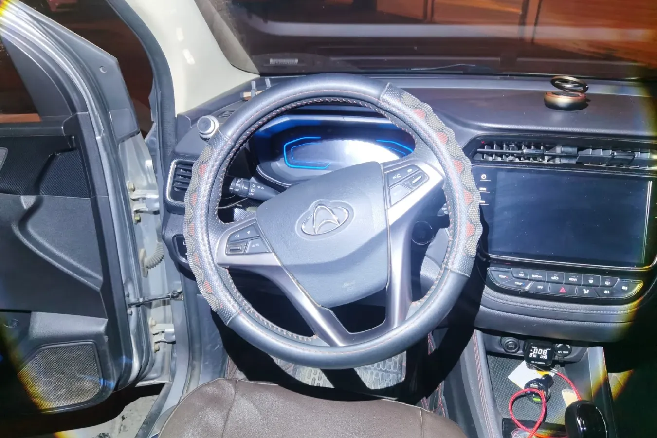 2017 ChangAn Oshan A800 1.6L 125HP L4 5MT,autocango,china used car exporter,china ev exporter,chinese used car exporter,chinese used ev exporter