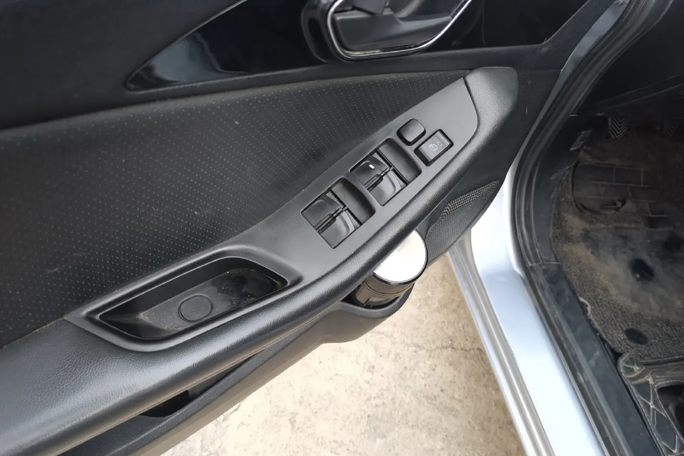 2015 Soueast V5 1.5L 120HP L4 5MT,autocango,china used car exporter,china ev exporter,chinese used car exporter,chinese used ev exporter