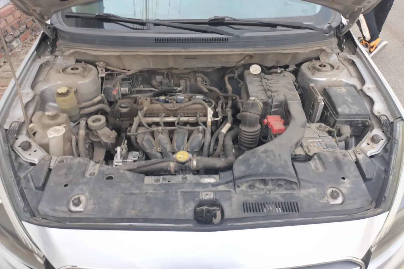 2015 Soueast V5 1.5L 120HP L4 5MT,autocango,china used car exporter,china ev exporter,chinese used car exporter,chinese used ev exporter