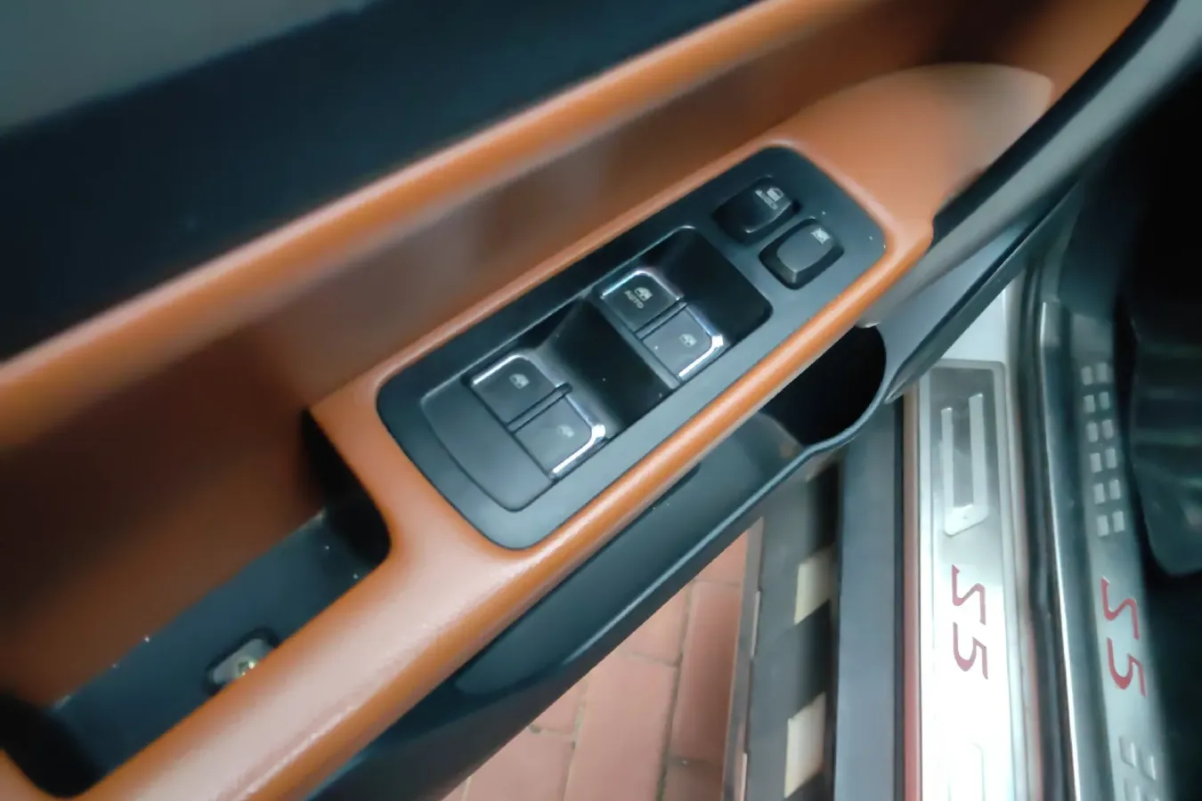 2013 JAC Refine S5 2.0T 177HP L4 6MT,autocango,china used car exporter,china ev exporter,chinese used car exporter,chinese used ev exporter