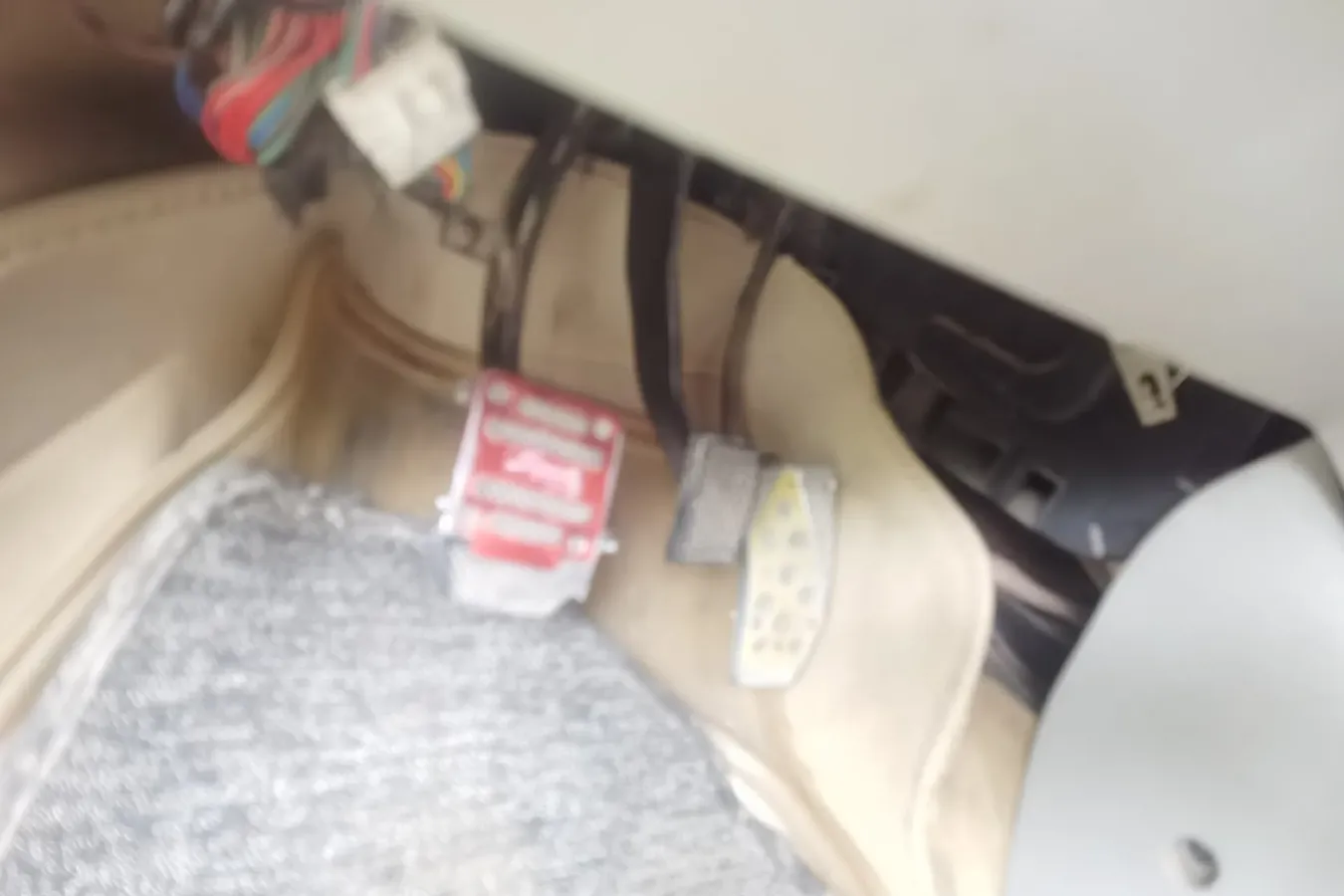 2012 Chery QQ3 1.0L 69HP L3 5MT,autocango,china used car exporter,china ev exporter,chinese used car exporter,chinese used ev exporter