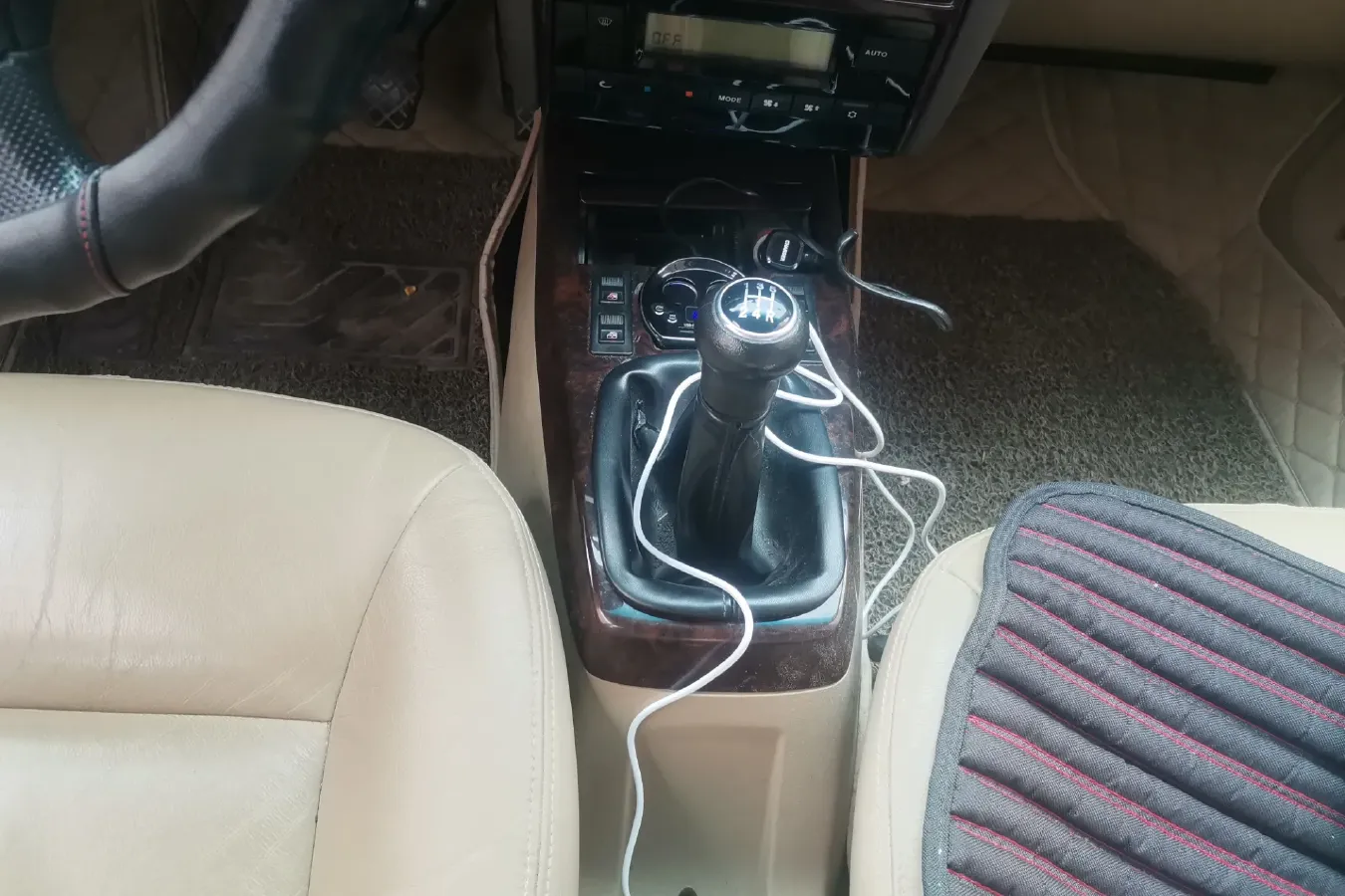 2008 Volkswagen Santana Vista 1.8L 101HP L4 5MT,autocango,china used car exporter,china ev exporter,chinese used car exporter,chinese used ev exporter