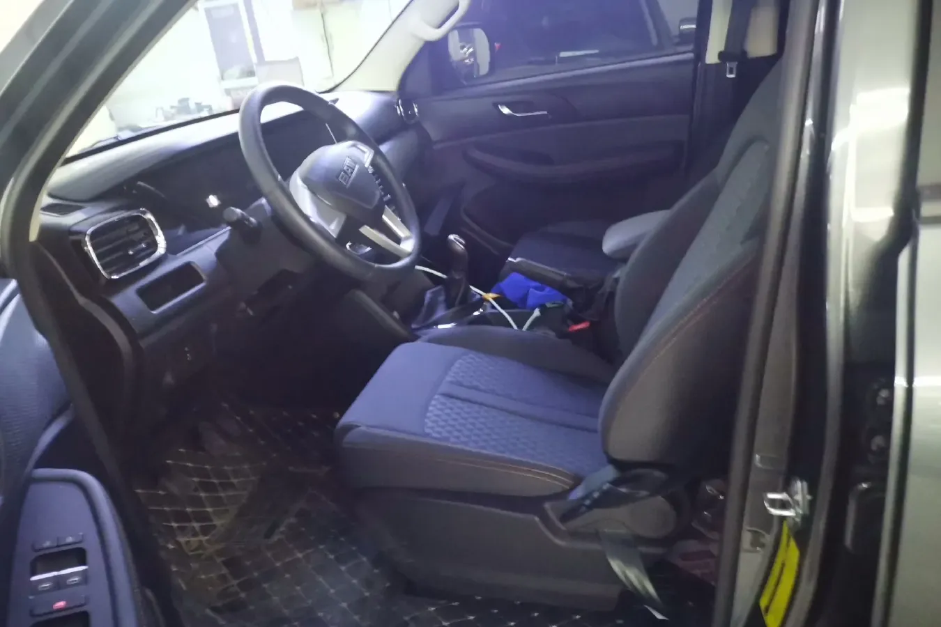 2023 BAW Calorie 2.0L 144HP L4 5MT,autocango,china used car exporter,china ev exporter,chinese used car exporter,chinese used ev exporter