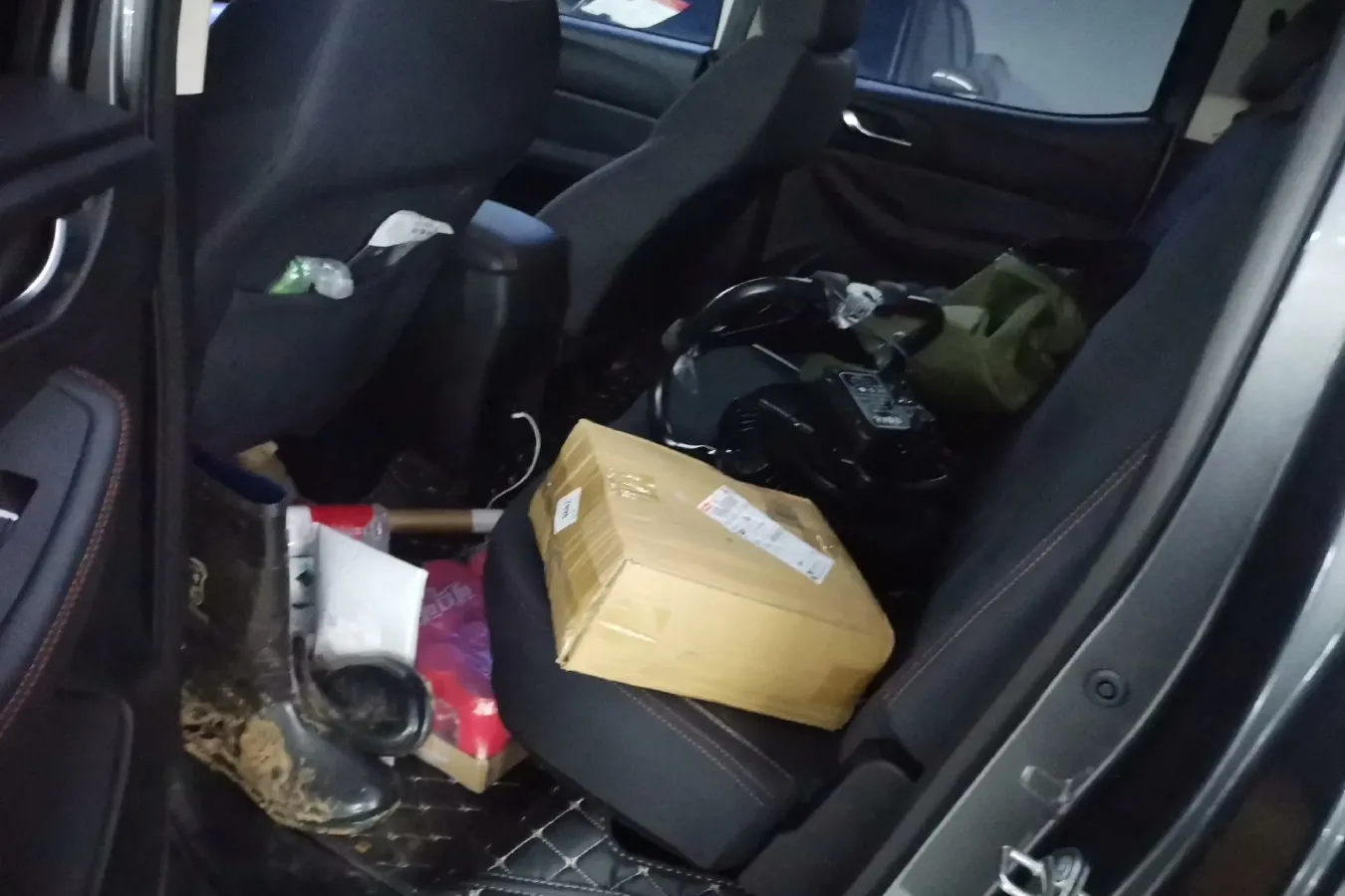 2023 BAW Calorie 2.0L 144HP L4 5MT,autocango,china used car exporter,china ev exporter,chinese used car exporter,chinese used ev exporter