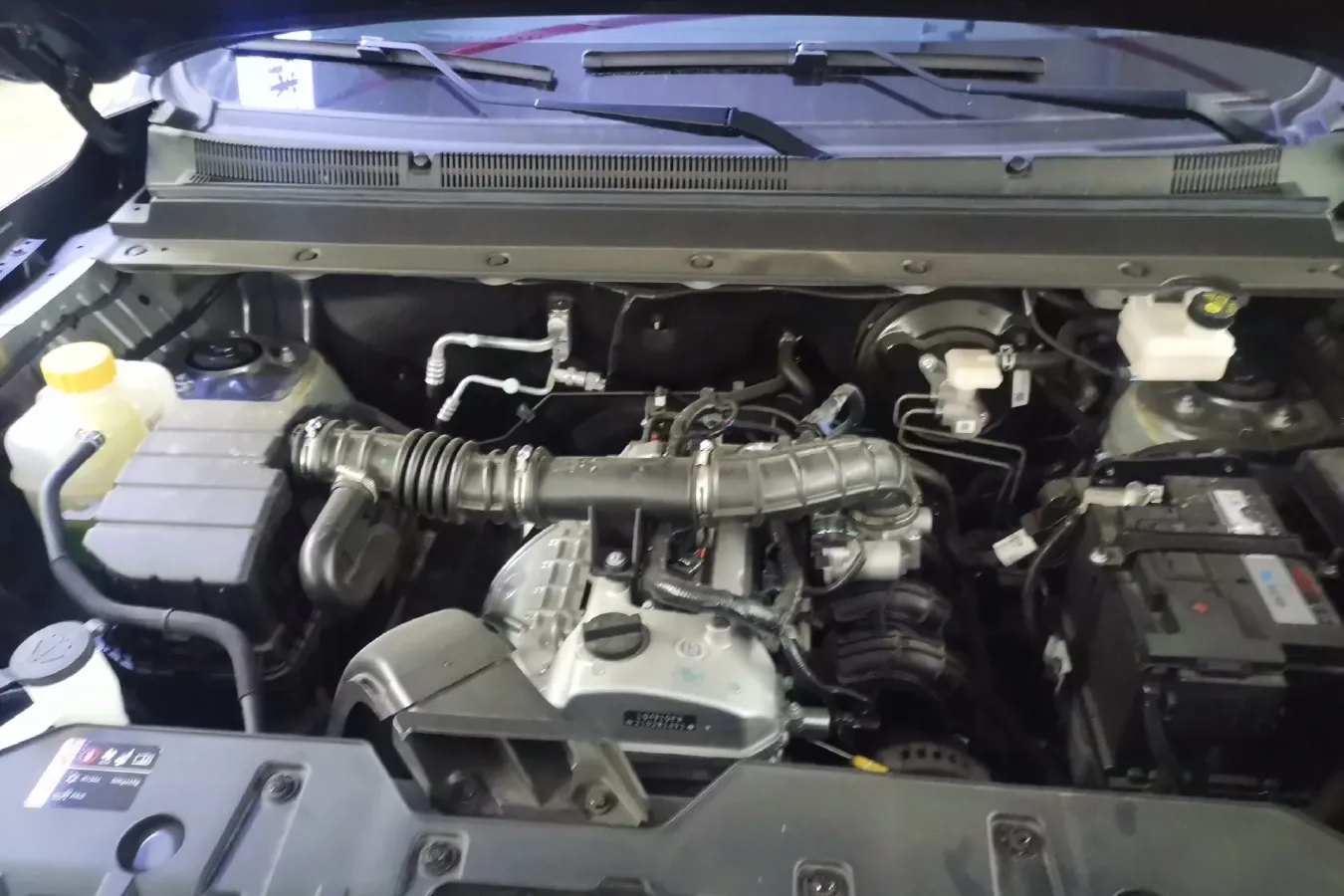 2023 BAW Calorie 2.0L 144HP L4 5MT,autocango,china used car exporter,china ev exporter,chinese used car exporter,chinese used ev exporter