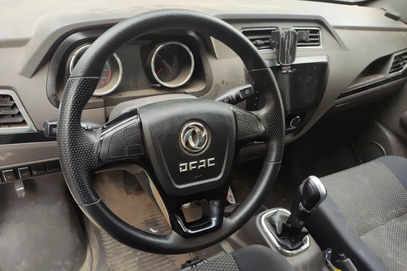 2023 DongFeng DFAC YuFeng EM26 BEV 41.47KWH,autocango,china used car exporter,china ev exporter,chinese used car exporter,chinese used ev exporter