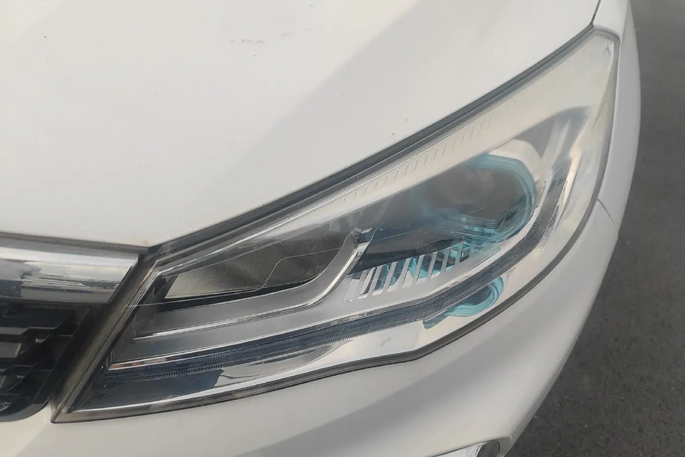 2017 Leopaard CS9 1.5L 113HP L4 5MT,autocango,china used car exporter,china ev exporter,chinese used car exporter,chinese used ev exporter