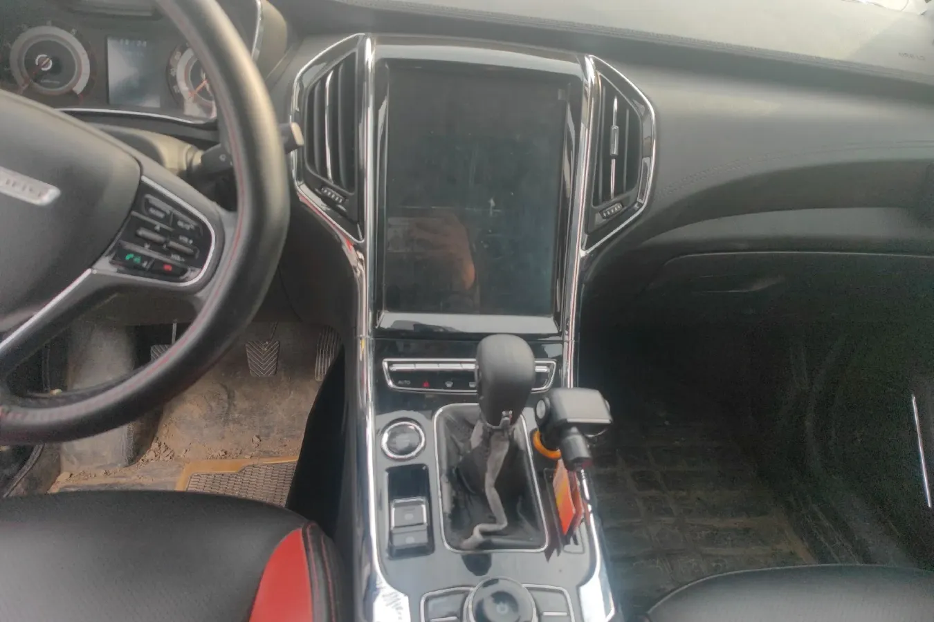 2017 Leopaard CS9 1.5L 113HP L4 5MT,autocango,china used car exporter,china ev exporter,chinese used car exporter,chinese used ev exporter