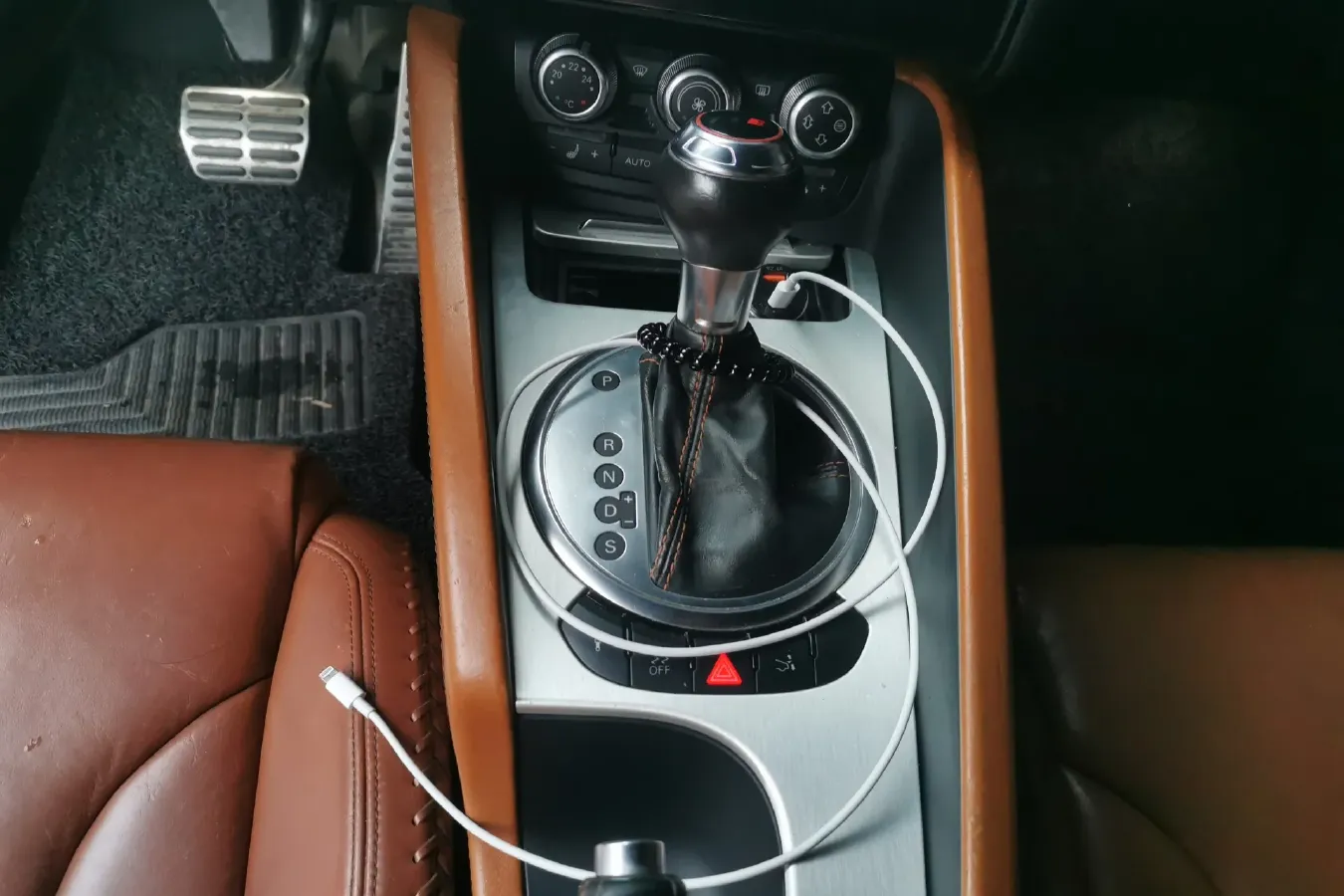 2011 Audi TTS 2.0T 272HP L4 6DCT,autocango,china used car exporter,china ev exporter,chinese used car exporter,chinese used ev exporter