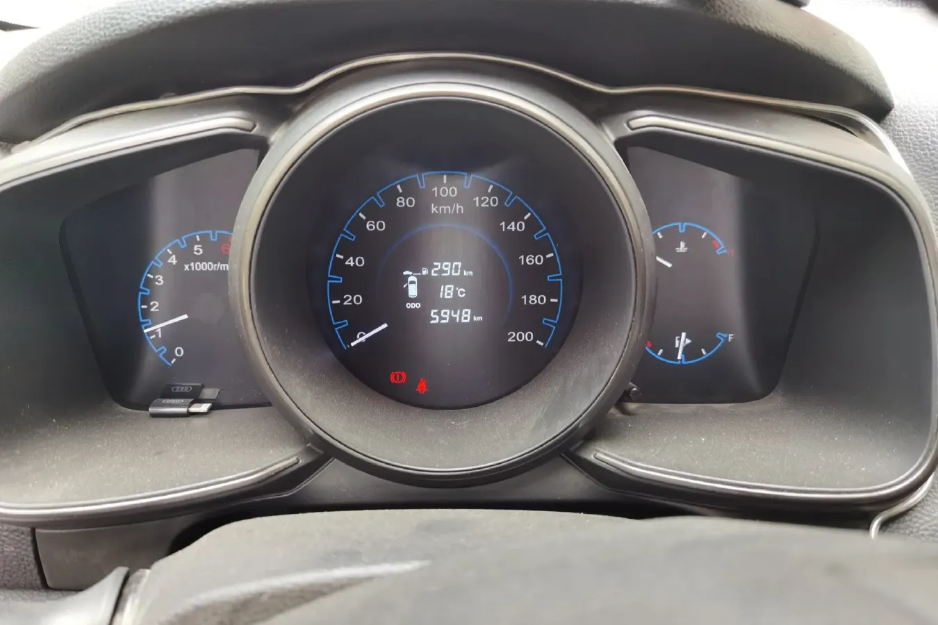 2016 ChangAn Oshan CX70 1.6L 117HP L4 5MT,autocango,china used car exporter,china ev exporter,chinese used car exporter,chinese used ev exporter