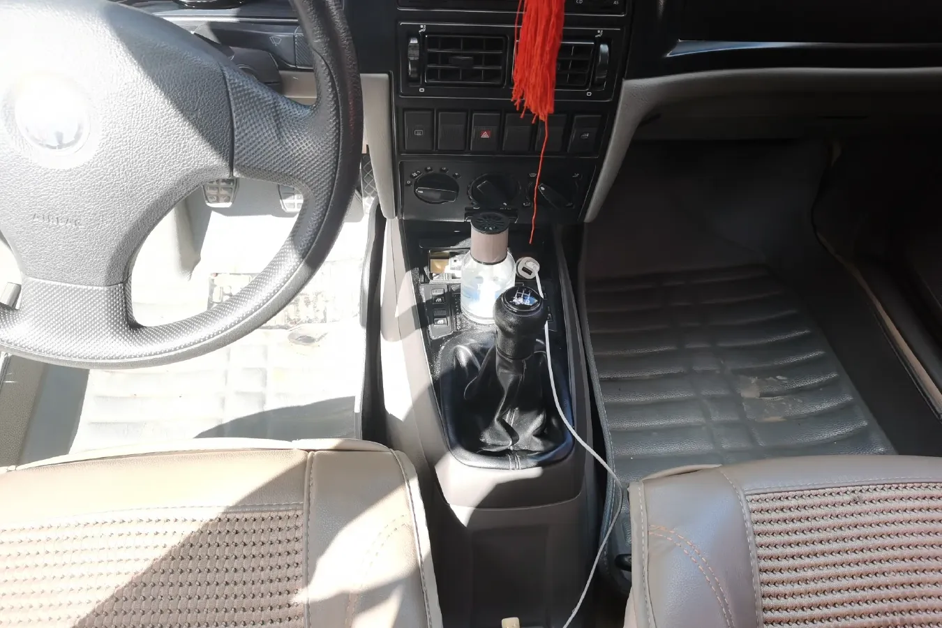 2008 Volkswagen Santana Vista 1.8L 101HP L4 5MT,autocango,china used car exporter,china ev exporter,chinese used car exporter,chinese used ev exporter