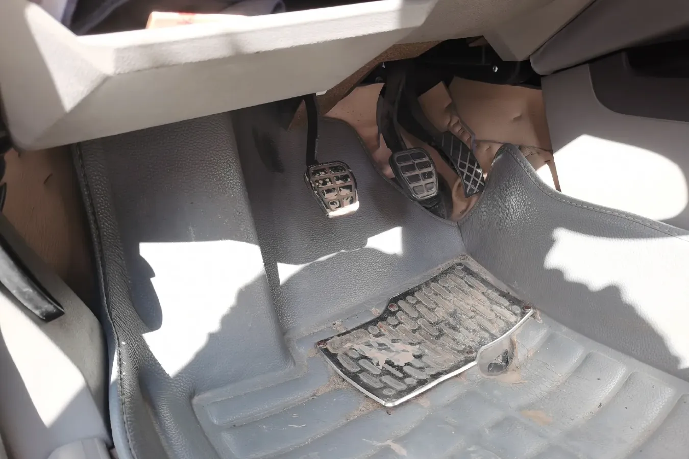 2008 Volkswagen Santana Vista 1.8L 101HP L4 5MT,autocango,china used car exporter,china ev exporter,chinese used car exporter,chinese used ev exporter