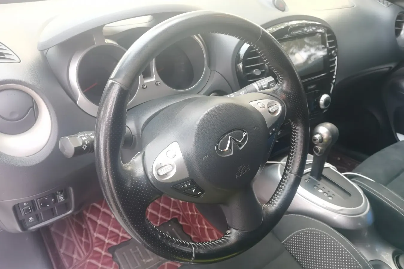 2014 Infiniti ESQ 1.6L 116HP L4 CVT,autocango,china used car exporter,china ev exporter,chinese used car exporter,chinese used ev exporter