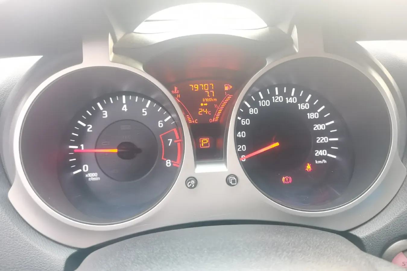 2014 Infiniti ESQ 1.6L 116HP L4 CVT,autocango,china used car exporter,china ev exporter,chinese used car exporter,chinese used ev exporter