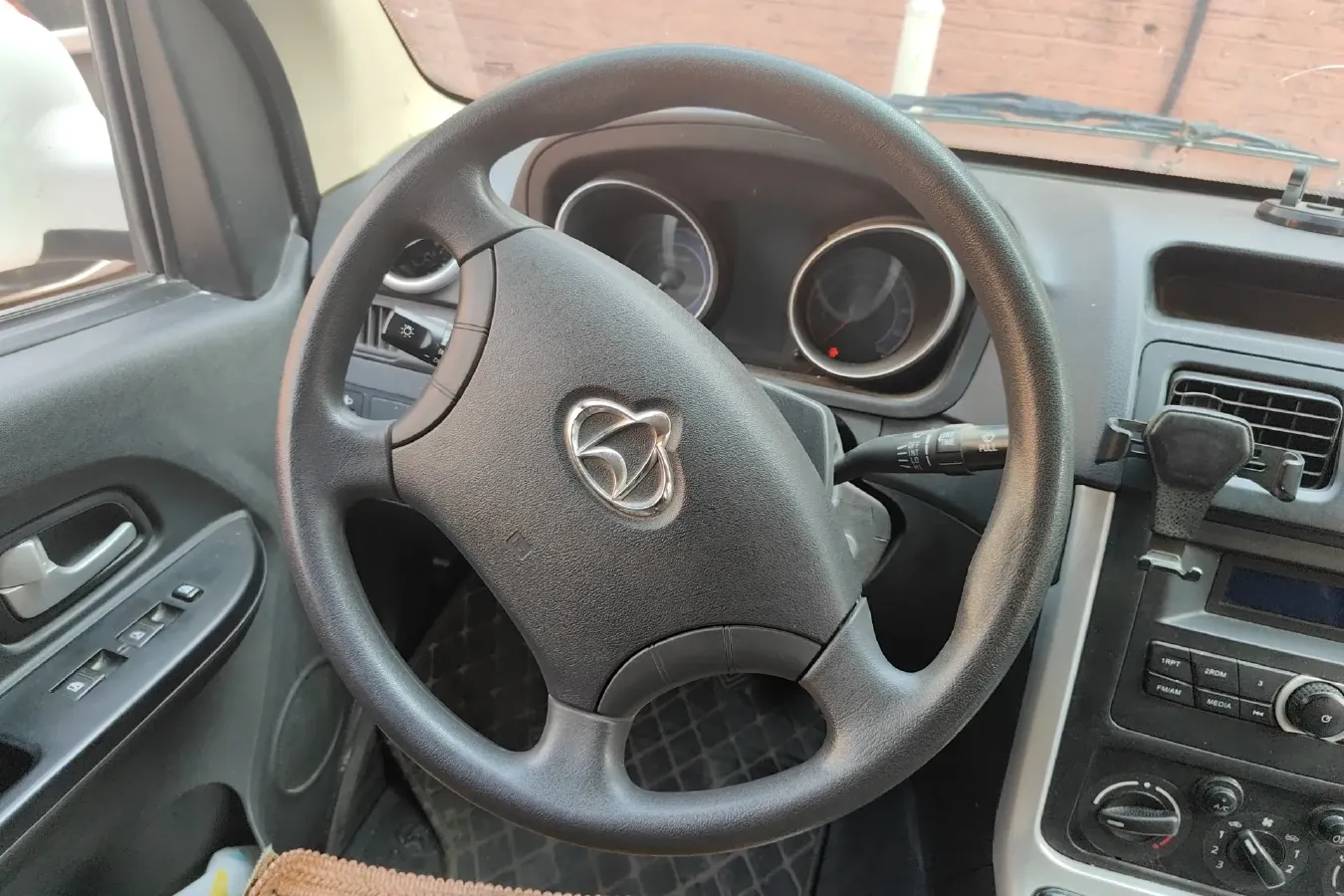 2019 ChangAn Kaicene RuiXing M70 1.5L 116HP L4 5MT,autocango,china used car exporter,china ev exporter,chinese used car exporter,chinese used ev exporter