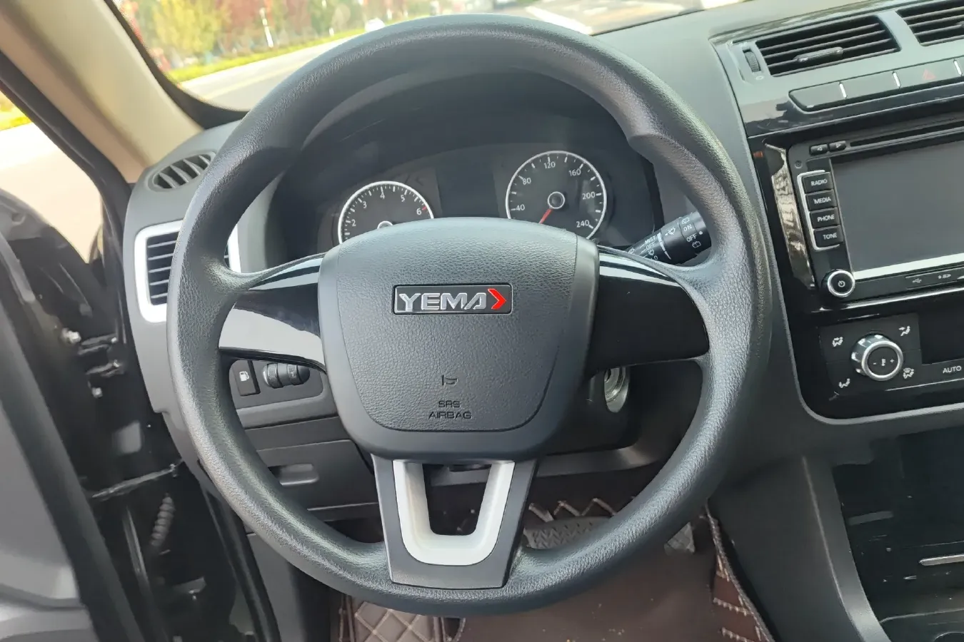 2016 Yema T70 1.8T 160HP L4 CVT,autocango,china used car exporter,china ev exporter,chinese used car exporter,chinese used ev exporter