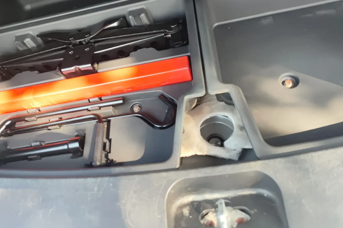 2016 Yema T70 1.8T 160HP L4 CVT,autocango,china used car exporter,china ev exporter,chinese used car exporter,chinese used ev exporter