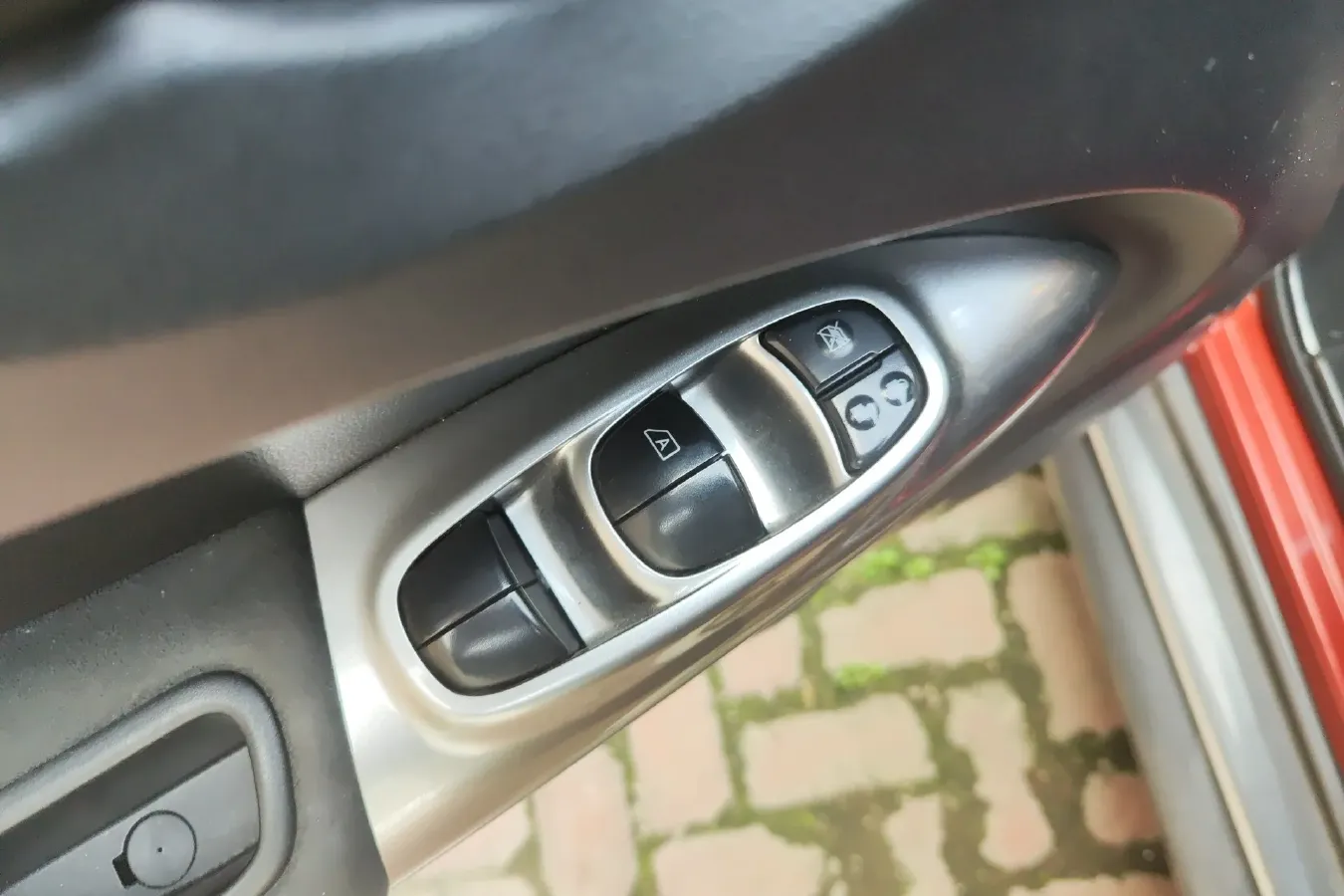 2014 Infiniti ESQ 1.6L 116HP L4 CVT,autocango,china used car exporter,china ev exporter,chinese used car exporter,chinese used ev exporter