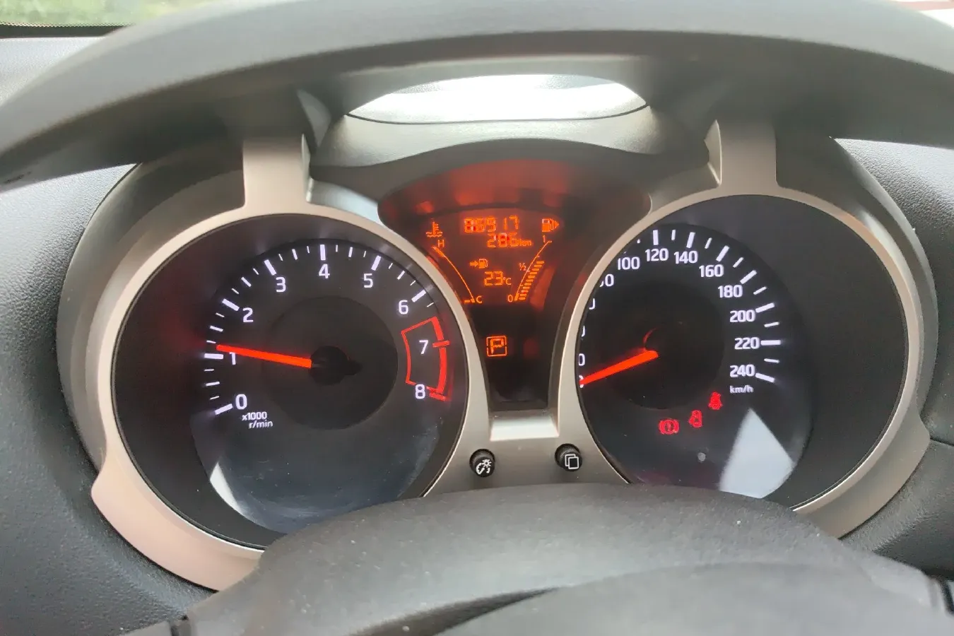 2014 Infiniti ESQ 1.6L 116HP L4 CVT,autocango,china used car exporter,china ev exporter,chinese used car exporter,chinese used ev exporter