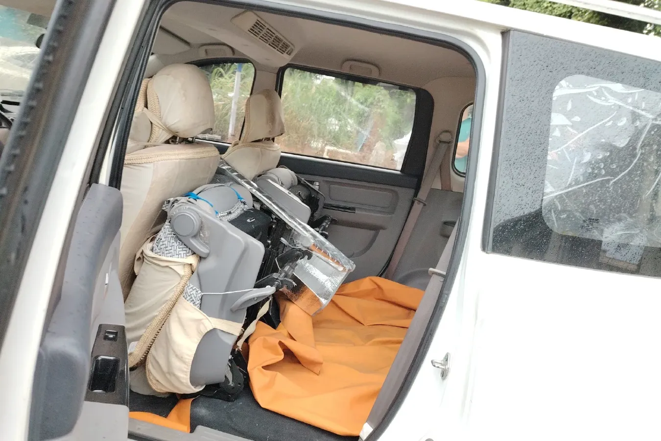 2014 BAIC WeiWang M20 1.5L 106HP L4 5MT,autocango,china used car exporter,china ev exporter,chinese used car exporter,chinese used ev exporter