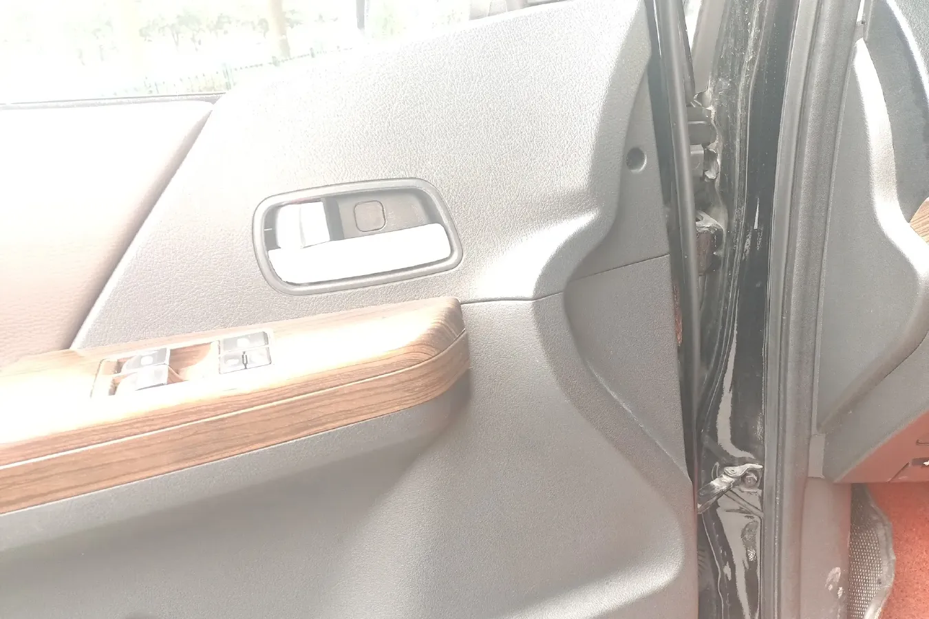 2021 DongFeng Forthing LingZhi Plus 2.0L 133HP L4 6MT,autocango,china used car exporter,china ev exporter,chinese used car exporter,chinese used ev exporter