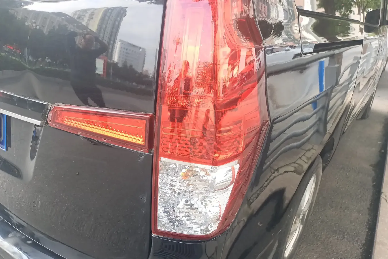 2021 DongFeng Forthing LingZhi Plus 2.0L 133HP L4 6MT,autocango,china used car exporter,china ev exporter,chinese used car exporter,chinese used ev exporter