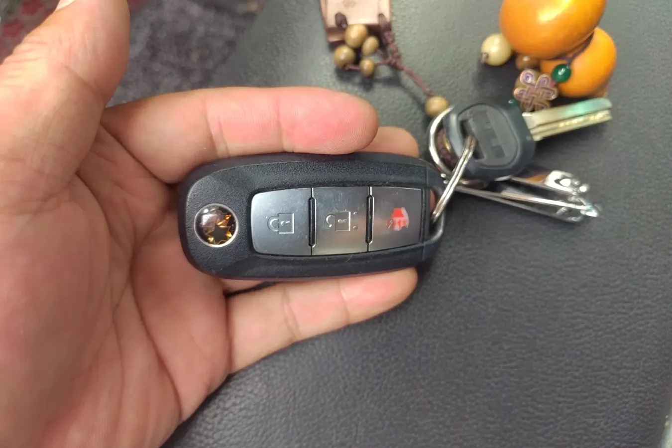 2017 Venucia T90 2.0L 144HP L4 CVT,autocango,china used car exporter,china ev exporter,chinese used car exporter,chinese used ev exporter