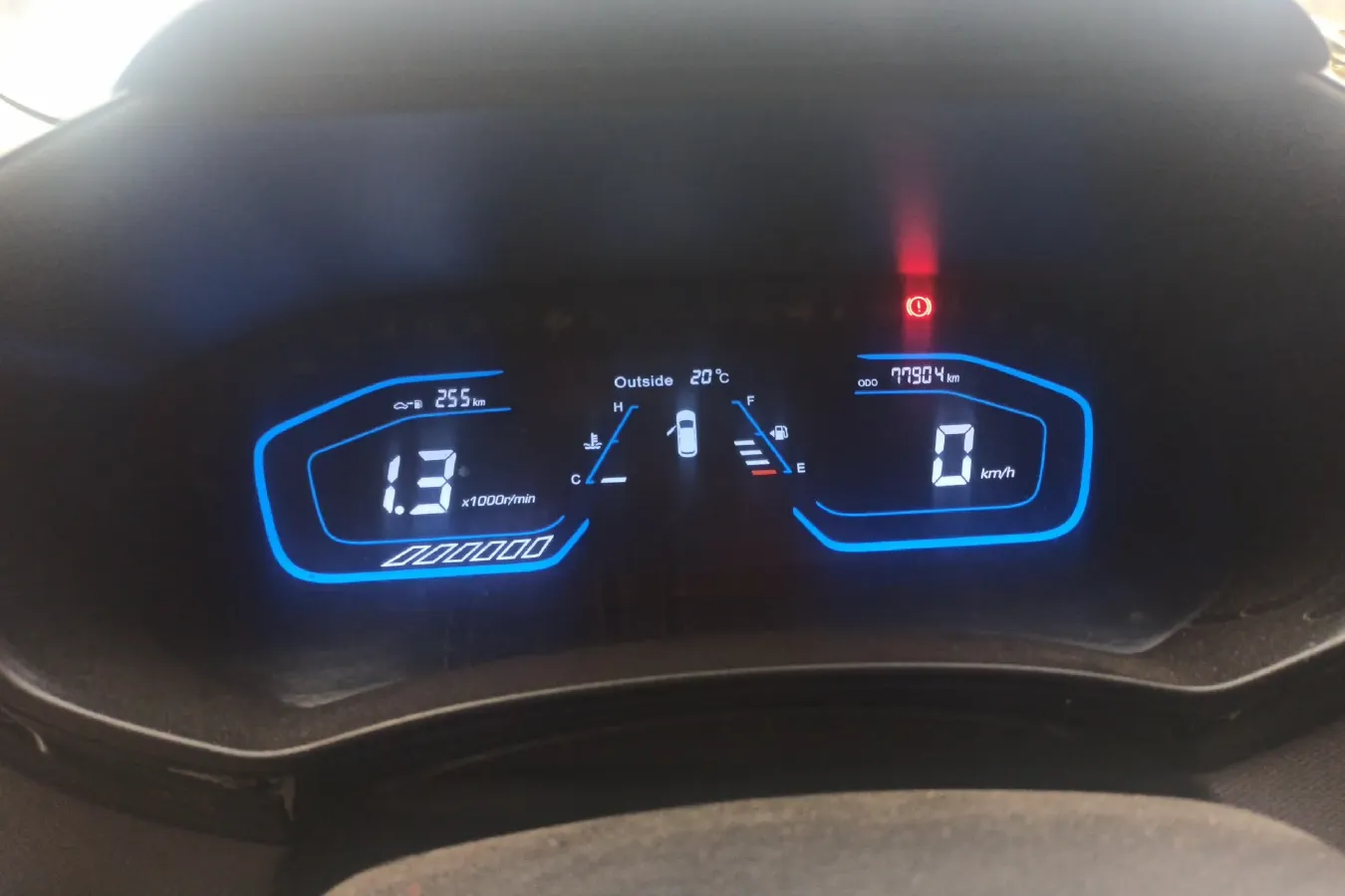 2017 ChangAn Oshan A800 1.6L 125HP L4 5MT,autocango,china used car exporter,china ev exporter,chinese used car exporter,chinese used ev exporter