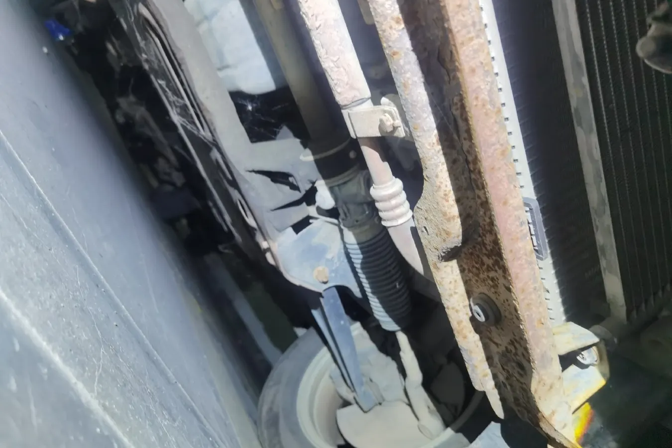 2014 BAIC WeiWang M20 1.5L 106HP L4 5MT,autocango,china used car exporter,china ev exporter,chinese used car exporter,chinese used ev exporter