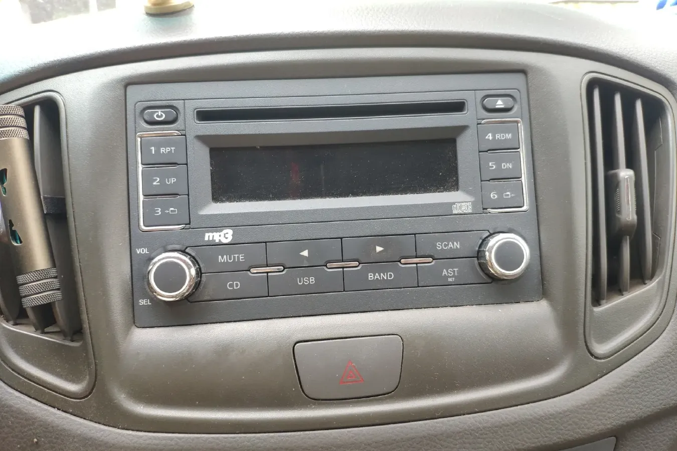 2014 Chery E5 1.5L 109HP L4 5MT,autocango,china used car exporter,china ev exporter,chinese used car exporter,chinese used ev exporter