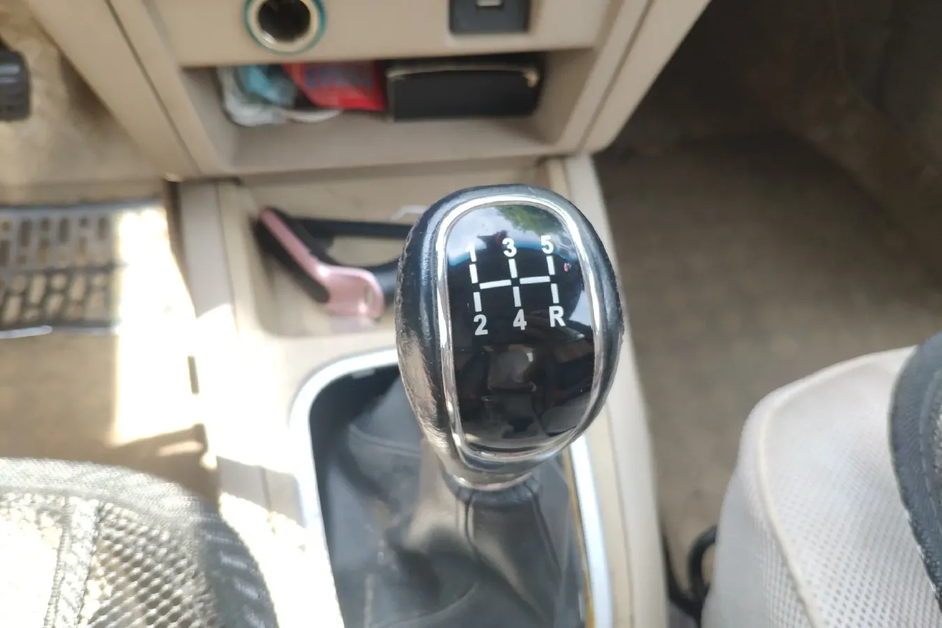 2014 Chery E5 1.5L 109HP L4 5MT,autocango,china used car exporter,china ev exporter,chinese used car exporter,chinese used ev exporter