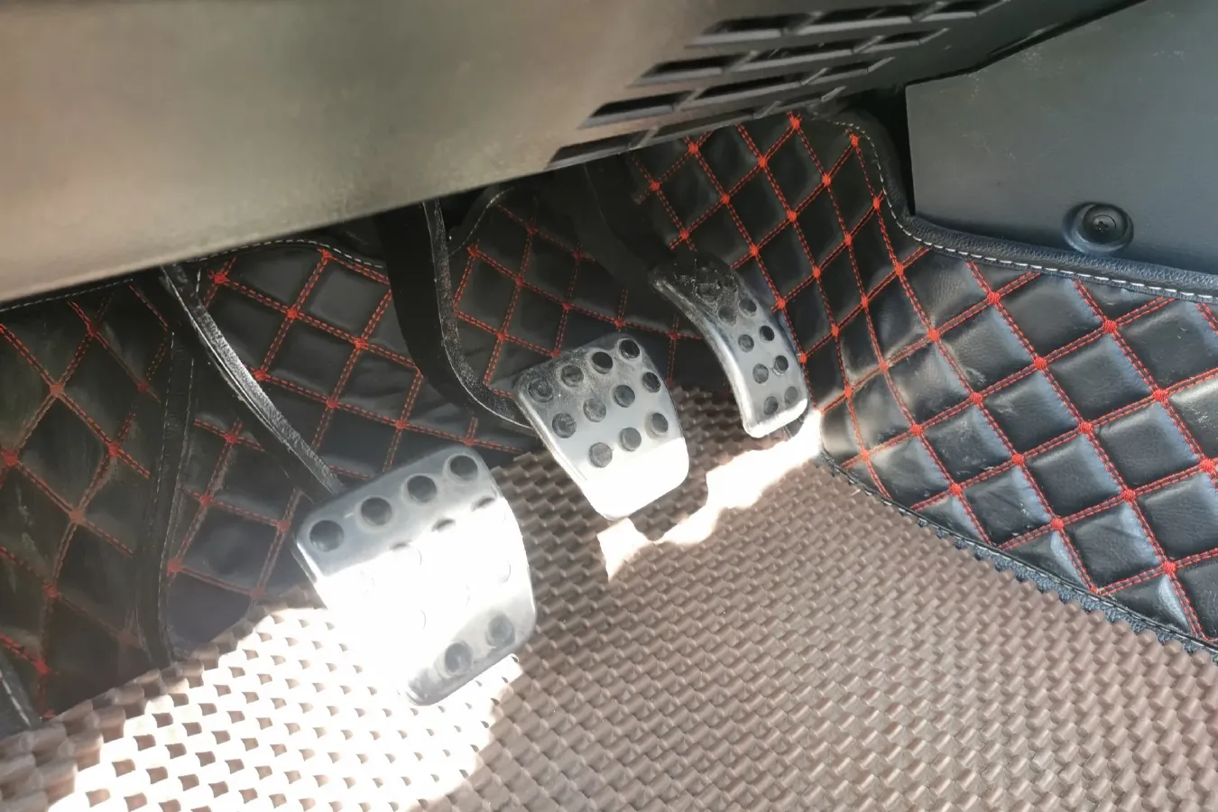 2017 Yema T70 1.5T 156HP L4 5MT,autocango,china used car exporter,china ev exporter,chinese used car exporter,chinese used ev exporter