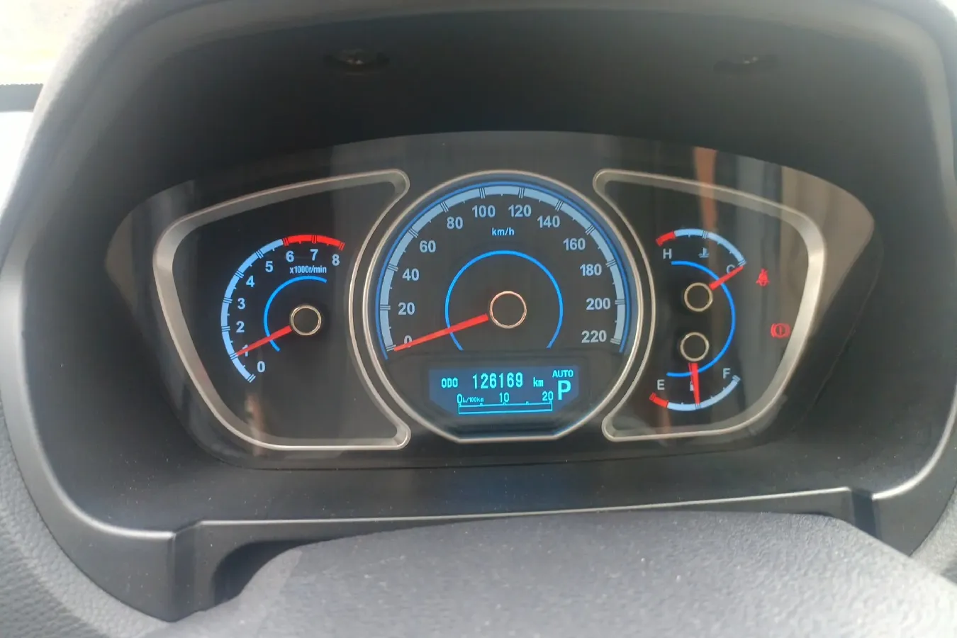 2015 HaiMa S7 2.0L 150HP L4 5AT,autocango,china used car exporter,china ev exporter,chinese used car exporter,chinese used ev exporter