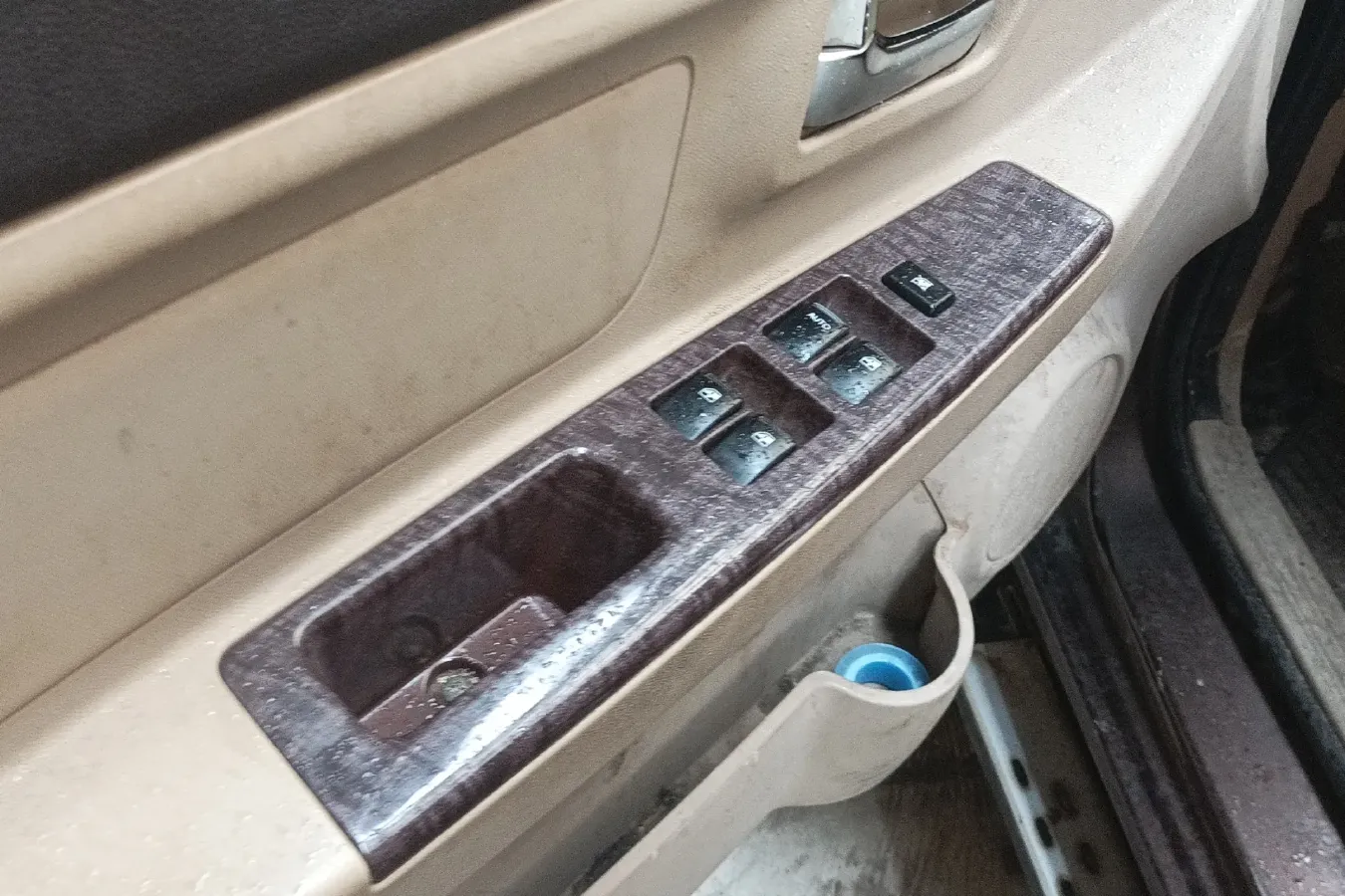 2015 BAIC WeiWang M30 1.5L 116HP L4 5MT,autocango,china used car exporter,china ev exporter,chinese used car exporter,chinese used ev exporter