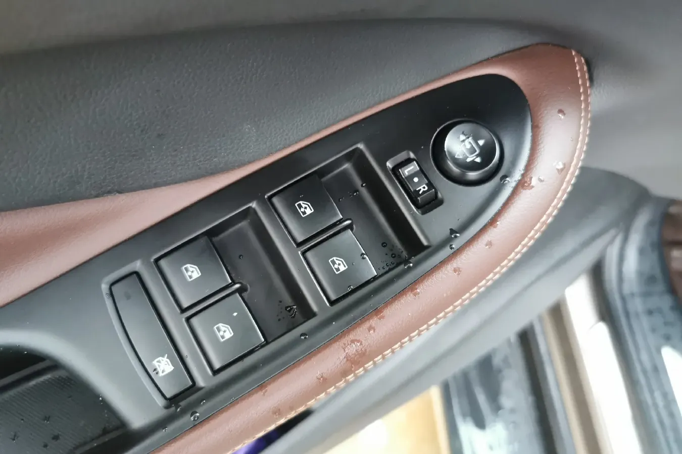 2018 Buick Envision 2.0T 260HP L4 9AT,autocango,china used car exporter,china ev exporter,chinese used car exporter,chinese used ev exporter