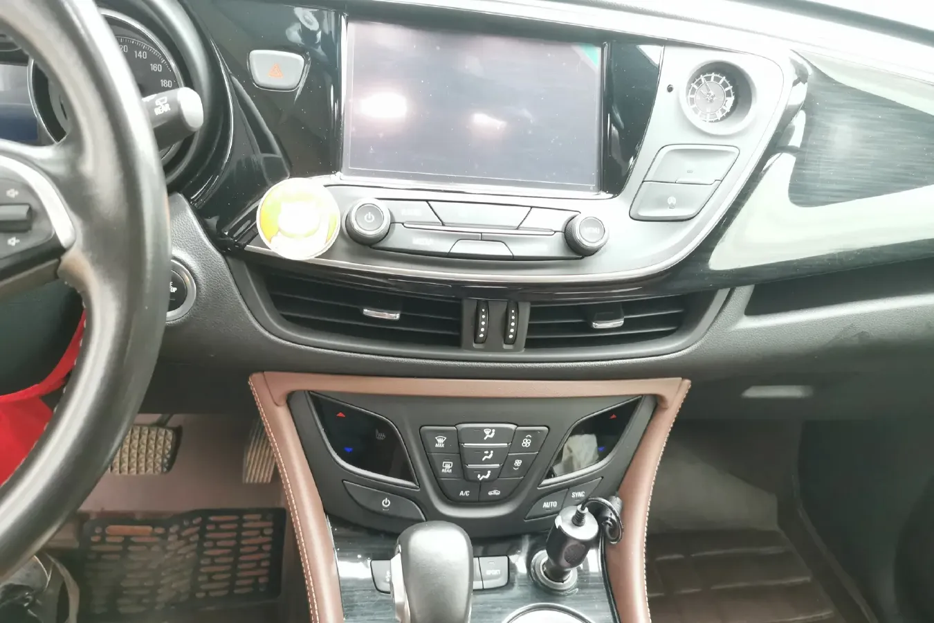 2018 Buick Envision 2.0T 260HP L4 9AT,autocango,china used car exporter,china ev exporter,chinese used car exporter,chinese used ev exporter