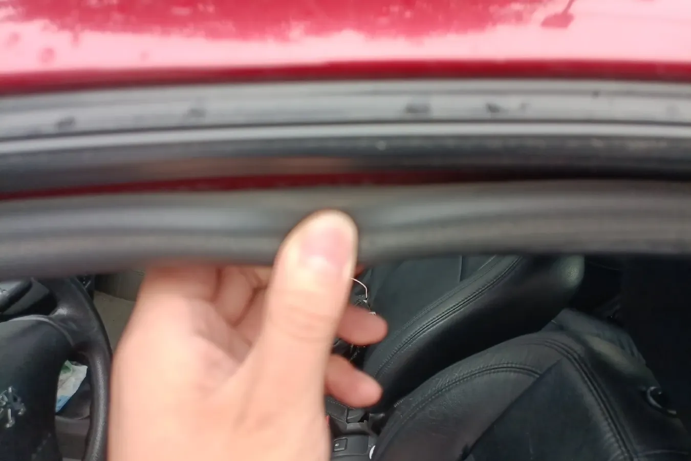 2009 Peugeot 207 1.4L 76HP L4 5MT,autocango,china used car exporter,china ev exporter,chinese used car exporter,chinese used ev exporter