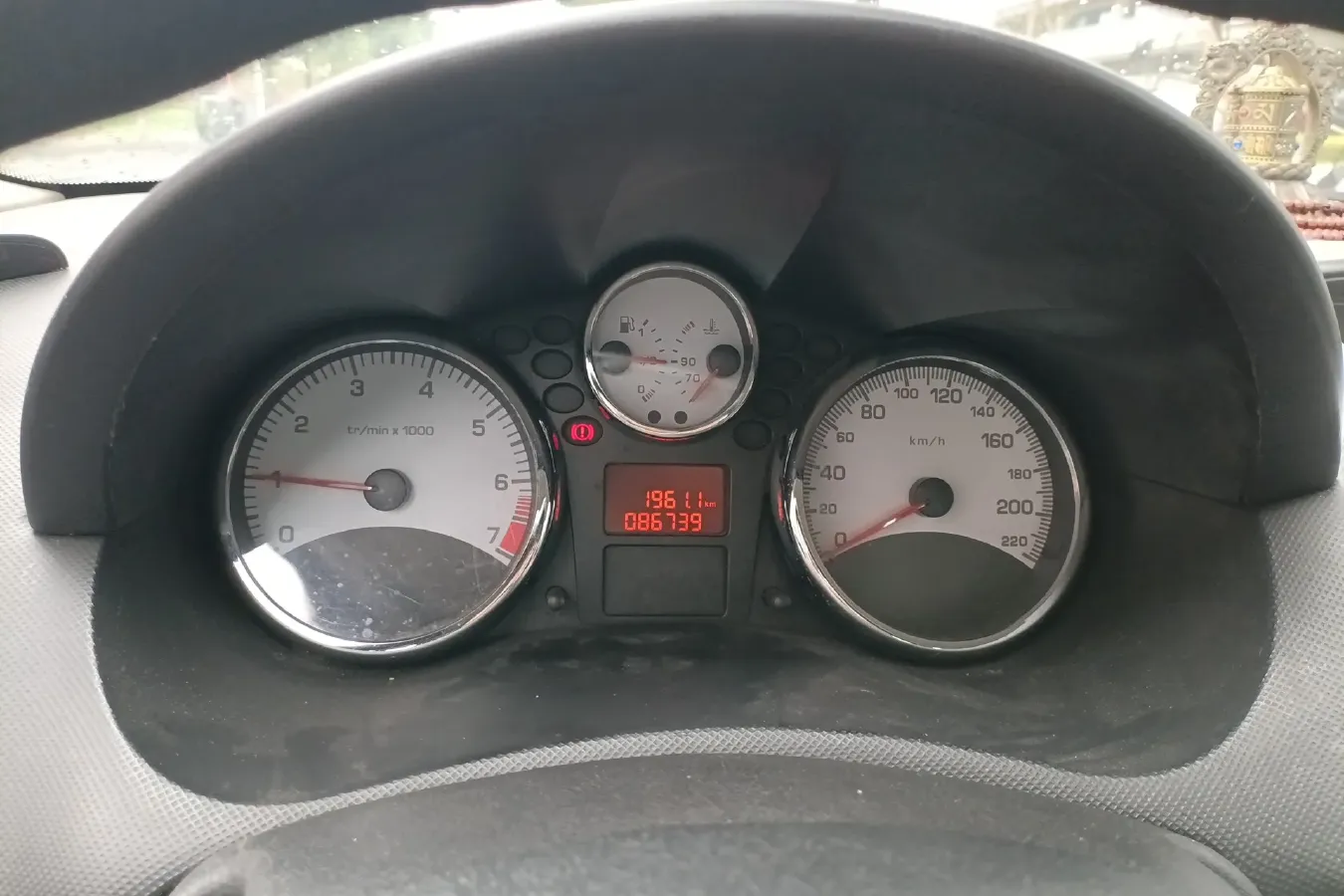 2009 Peugeot 207 1.4L 76HP L4 5MT,autocango,china used car exporter,china ev exporter,chinese used car exporter,chinese used ev exporter