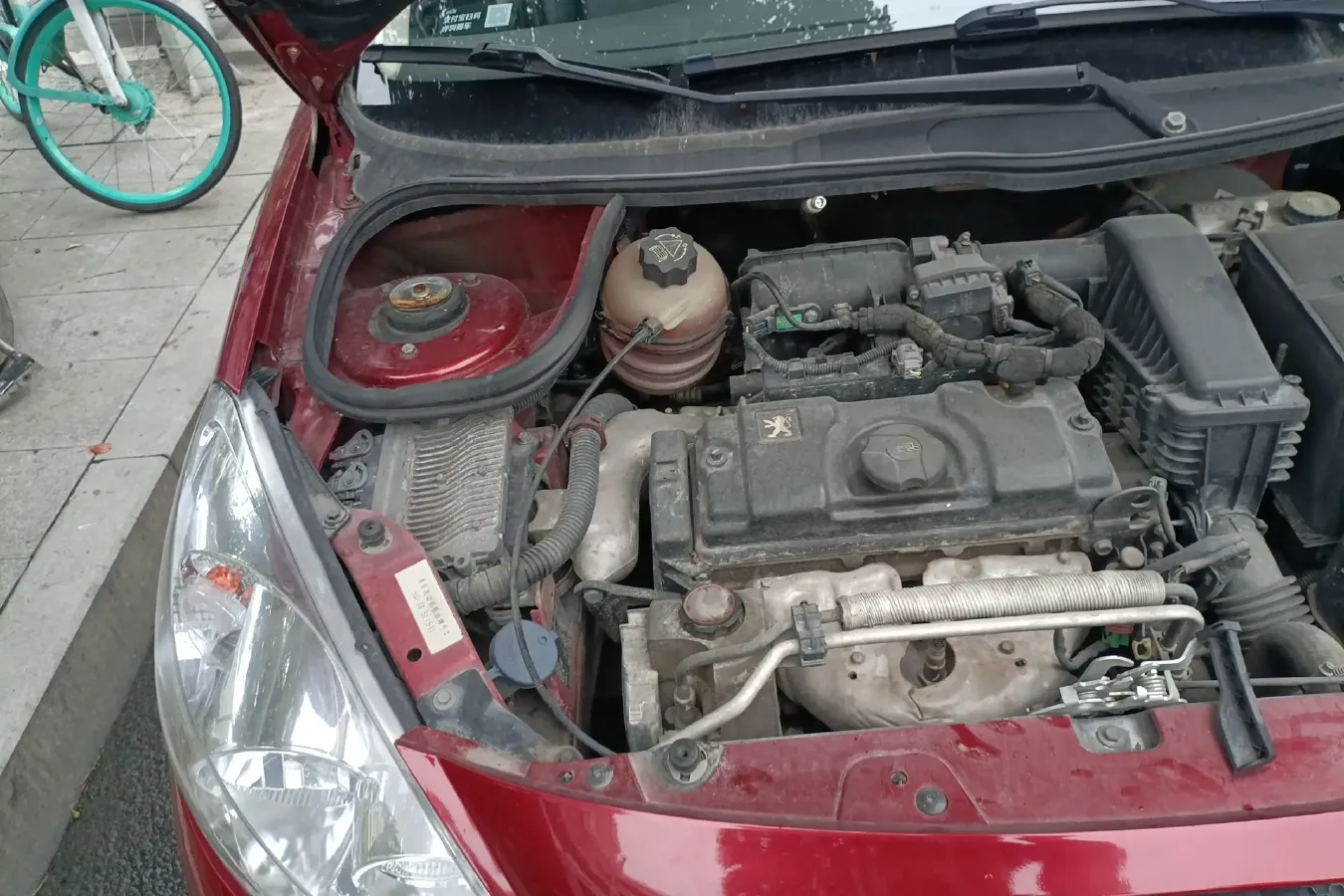 2009 Peugeot 207 1.4L 76HP L4 5MT,autocango,china used car exporter,china ev exporter,chinese used car exporter,chinese used ev exporter