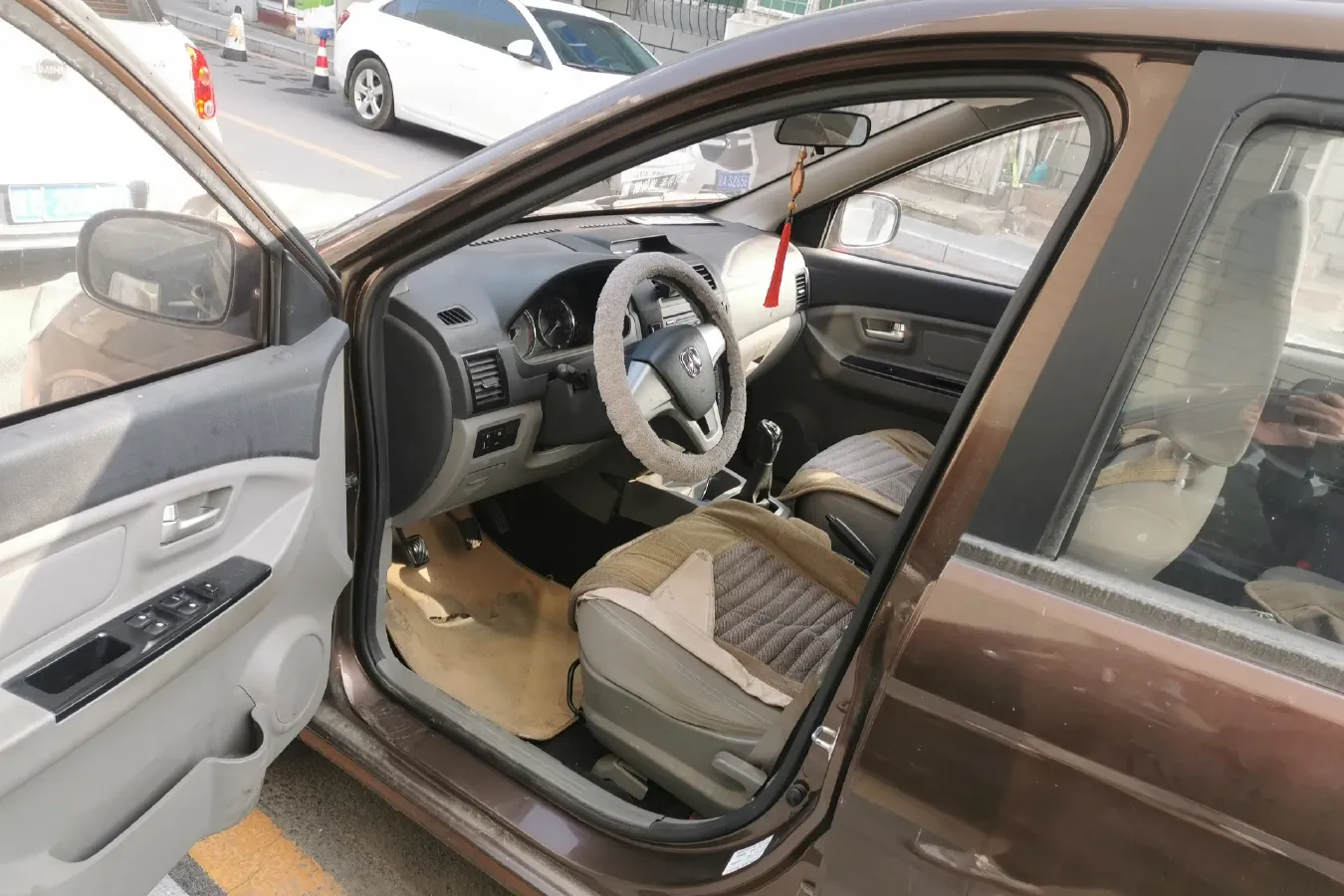 2014 BAIC WeiWang M20 1.5L 116HP L4 5MT,autocango,china used car exporter,china ev exporter,chinese used car exporter,chinese used ev exporter