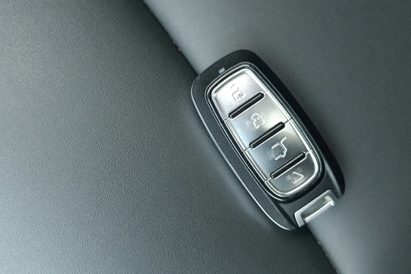 2020 Qoros 7 1.8T 231HP L4 7DCT,autocango,china used car exporter,china ev exporter,chinese used car exporter,chinese used ev exporter