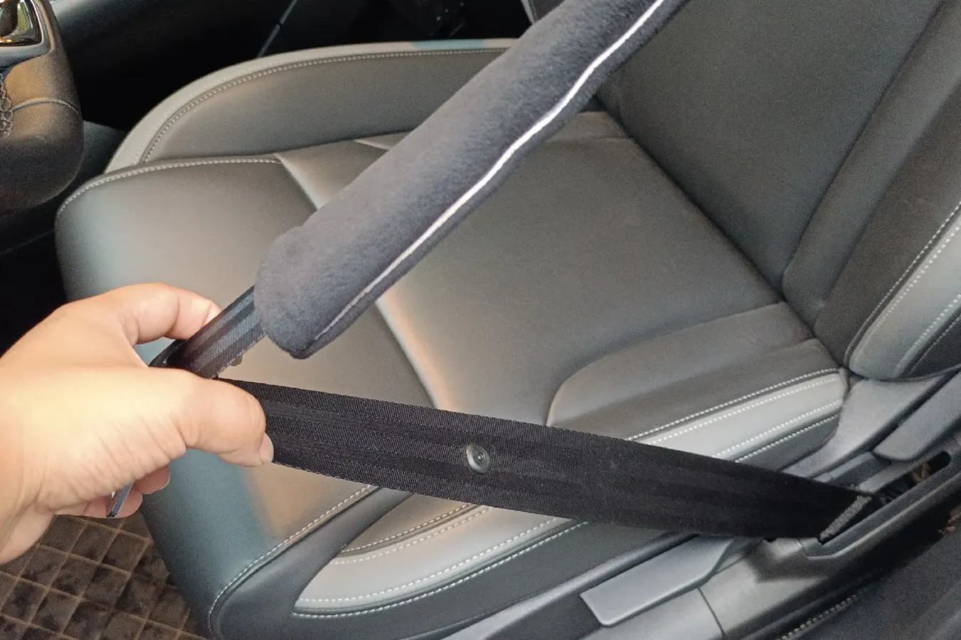 2020 Qoros 7 1.8T 231HP L4 7DCT,autocango,china used car exporter,china ev exporter,chinese used car exporter,chinese used ev exporter