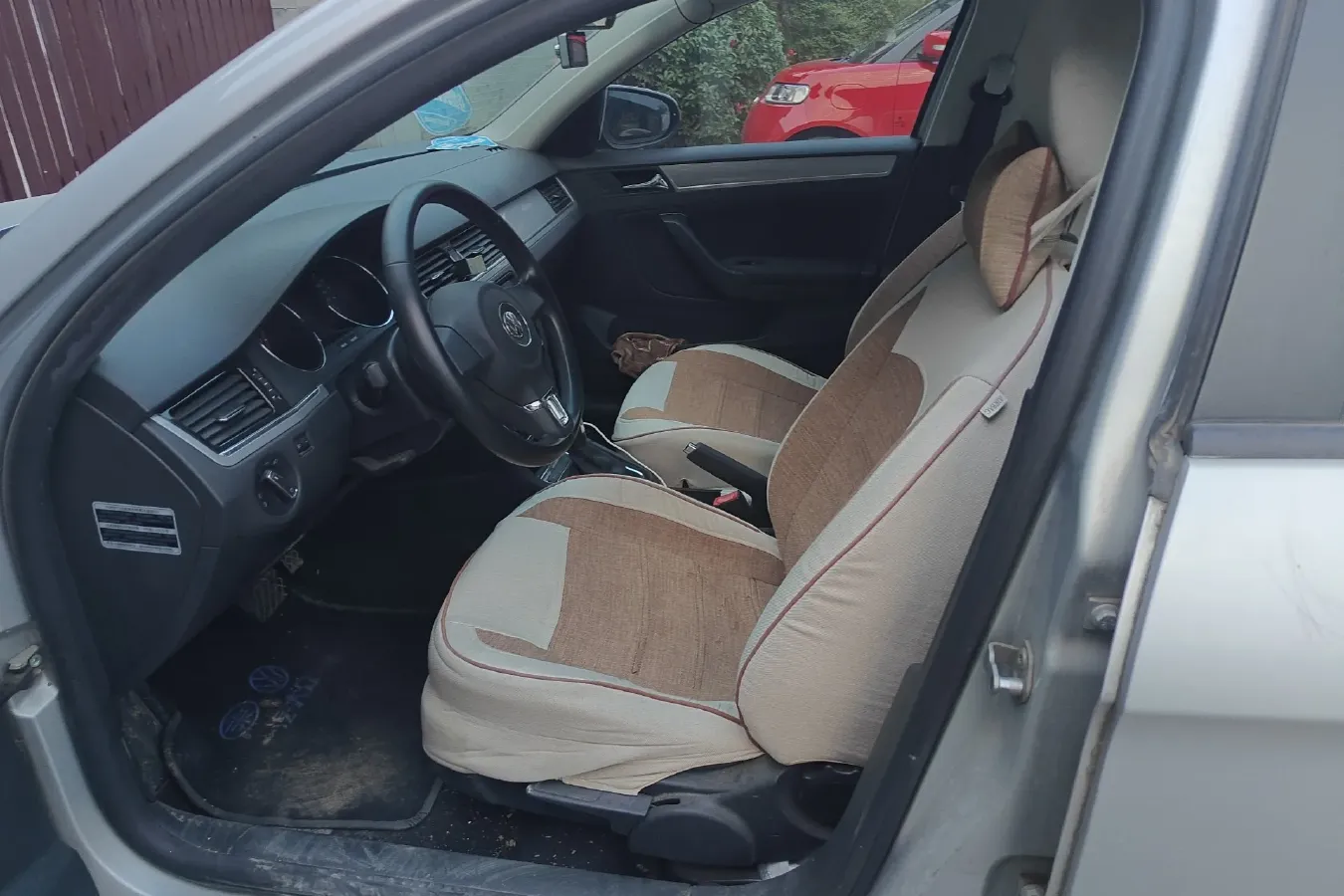 2015 Volkswagen Bora 1.6L 105HP L4 6AT,autocango,china used car exporter,china ev exporter,chinese used car exporter,chinese used ev exporter