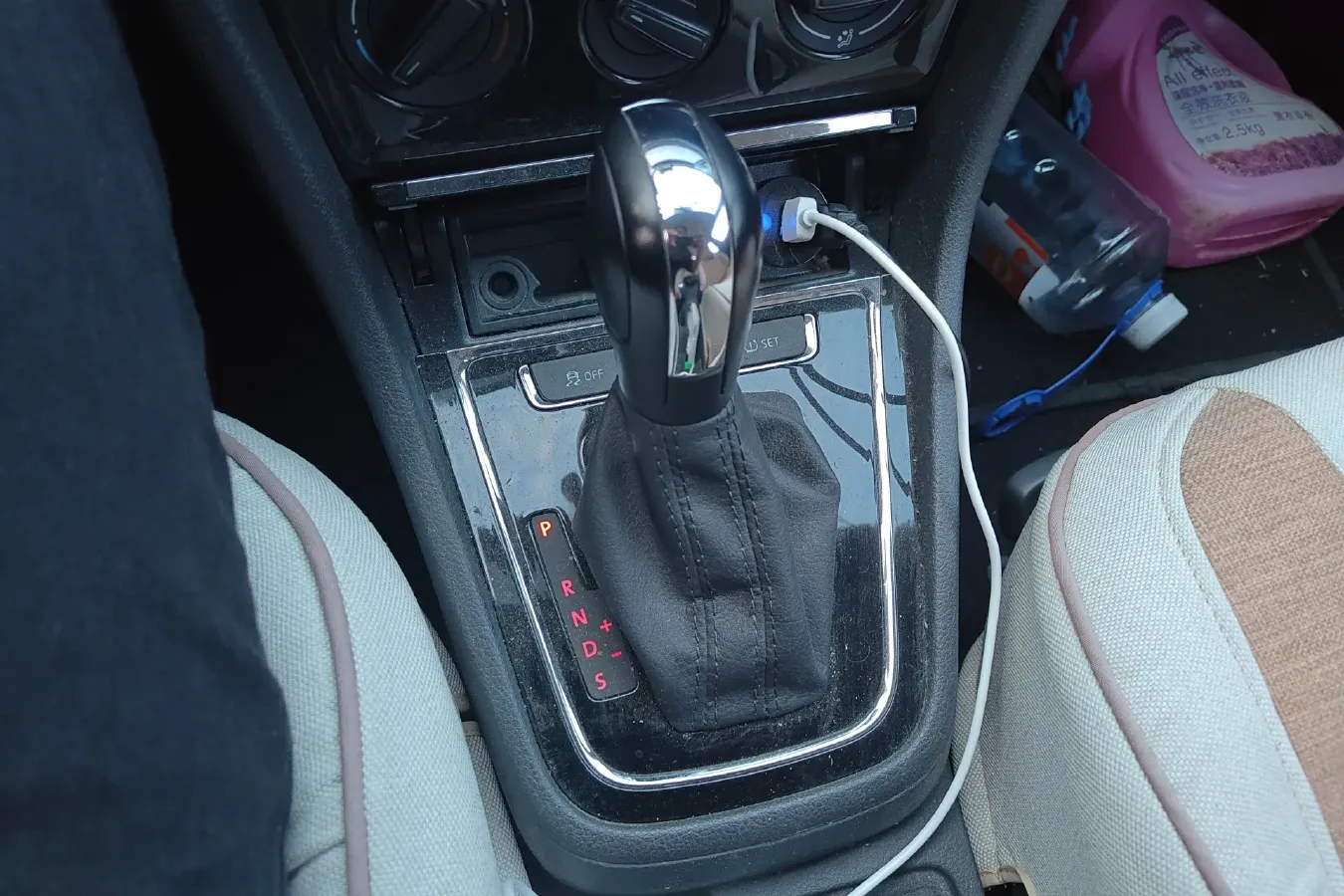 2015 Volkswagen Bora 1.6L 105HP L4 6AT,autocango,china used car exporter,china ev exporter,chinese used car exporter,chinese used ev exporter