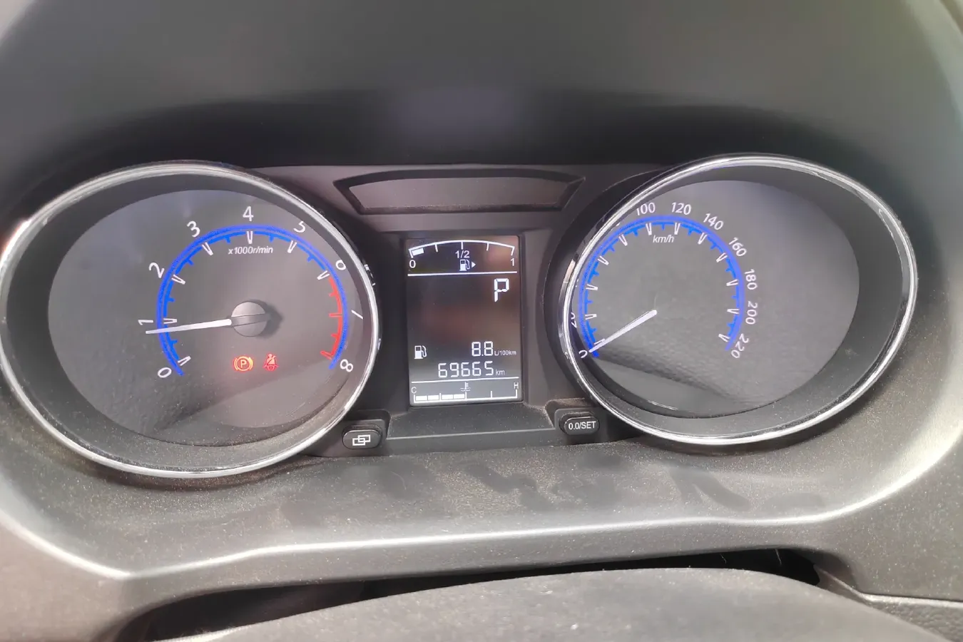 2016 DongFeng Forthing SX6 1.6L 122HP L4 CVT,autocango,china used car exporter,china ev exporter,chinese used car exporter,chinese used ev exporter