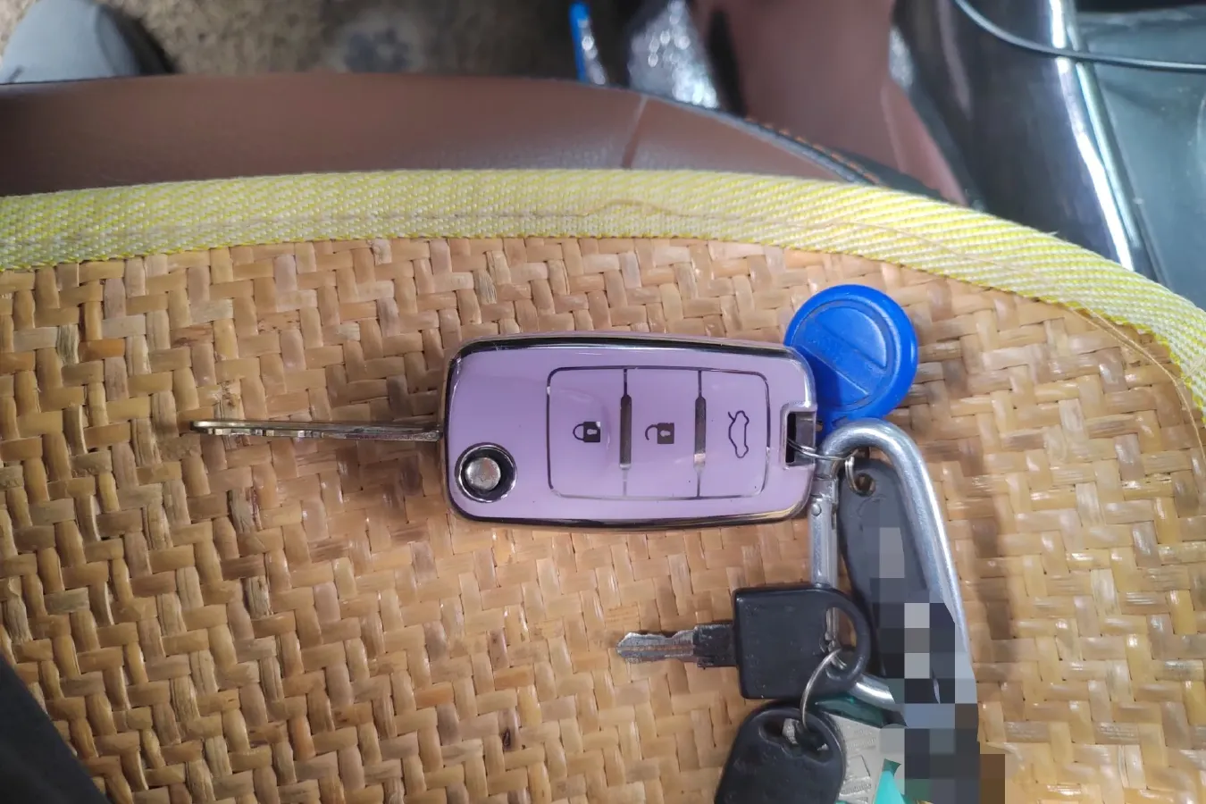 2016 DongFeng Forthing SX6 1.6L 122HP L4 CVT,autocango,china used car exporter,china ev exporter,chinese used car exporter,chinese used ev exporter