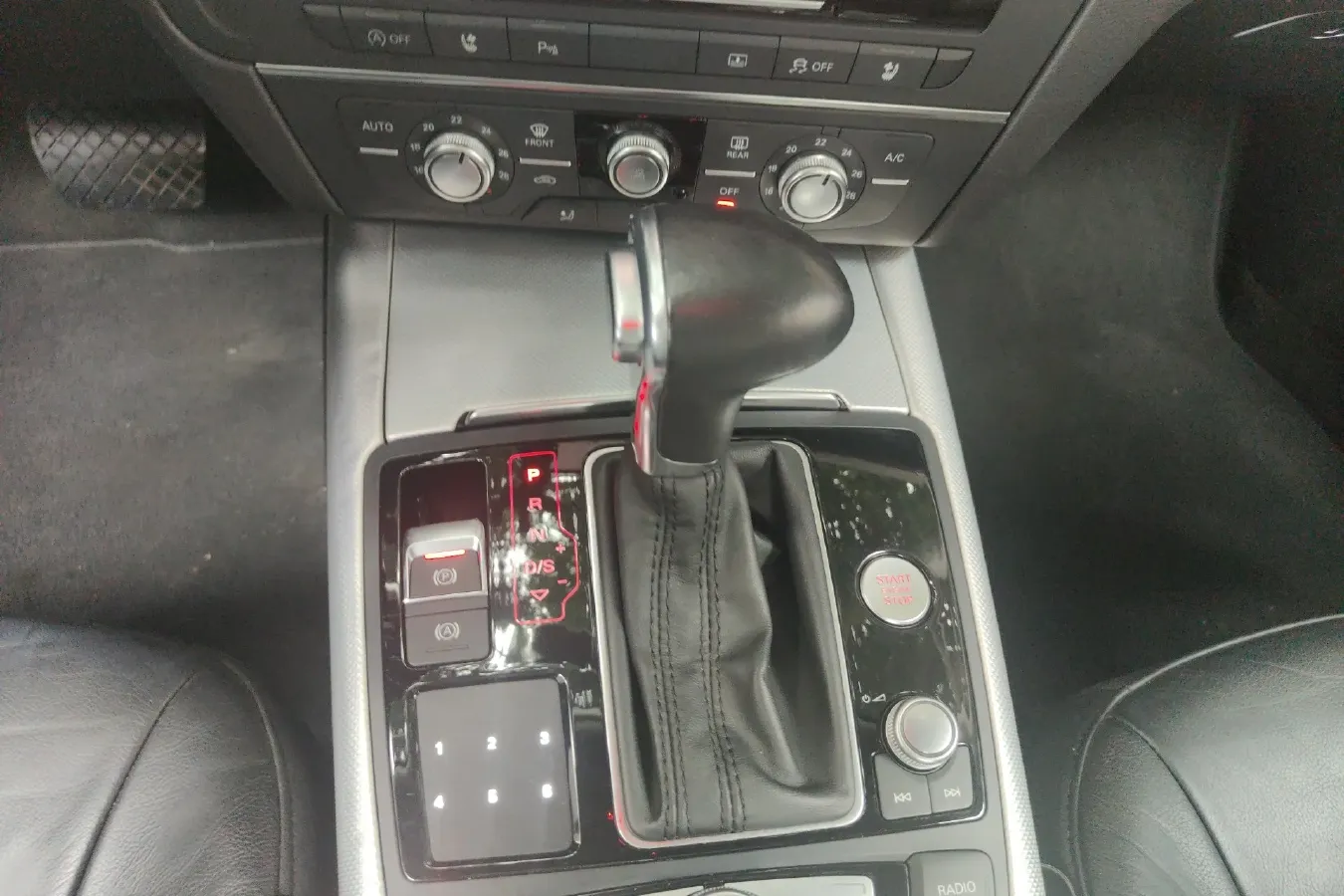 2015 Audi A6L 2.0T 180HP L4 CVT,autocango,china used car exporter,china ev exporter,chinese used car exporter,chinese used ev exporter