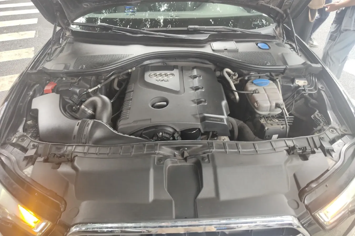 2015 Audi A6L 2.0T 180HP L4 CVT,autocango,china used car exporter,china ev exporter,chinese used car exporter,chinese used ev exporter