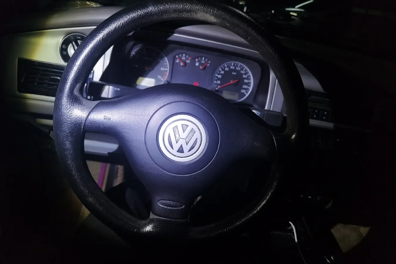 2008 Volkswagen Santana Vista 1.8L 101HP L4 5MT,autocango,china used car exporter,china ev exporter,chinese used car exporter,chinese used ev exporter