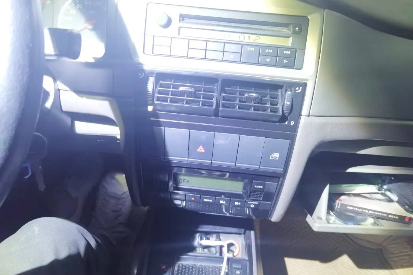 2008 Volkswagen Santana Vista 1.8L 101HP L4 5MT,autocango,china used car exporter,china ev exporter,chinese used car exporter,chinese used ev exporter